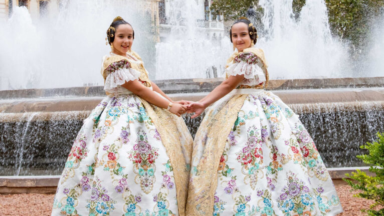 Ainhoa y María García de la Reina destacada