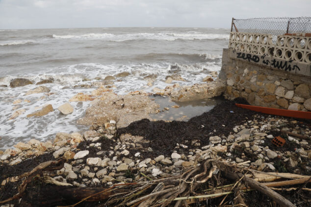 playas de denia tras el temporal 20