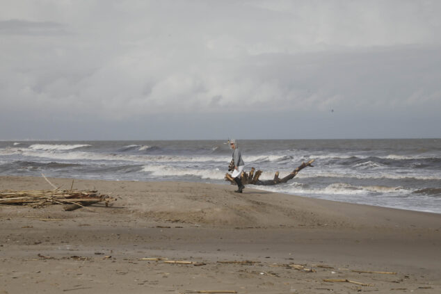 playas de denia tras el temporal 25