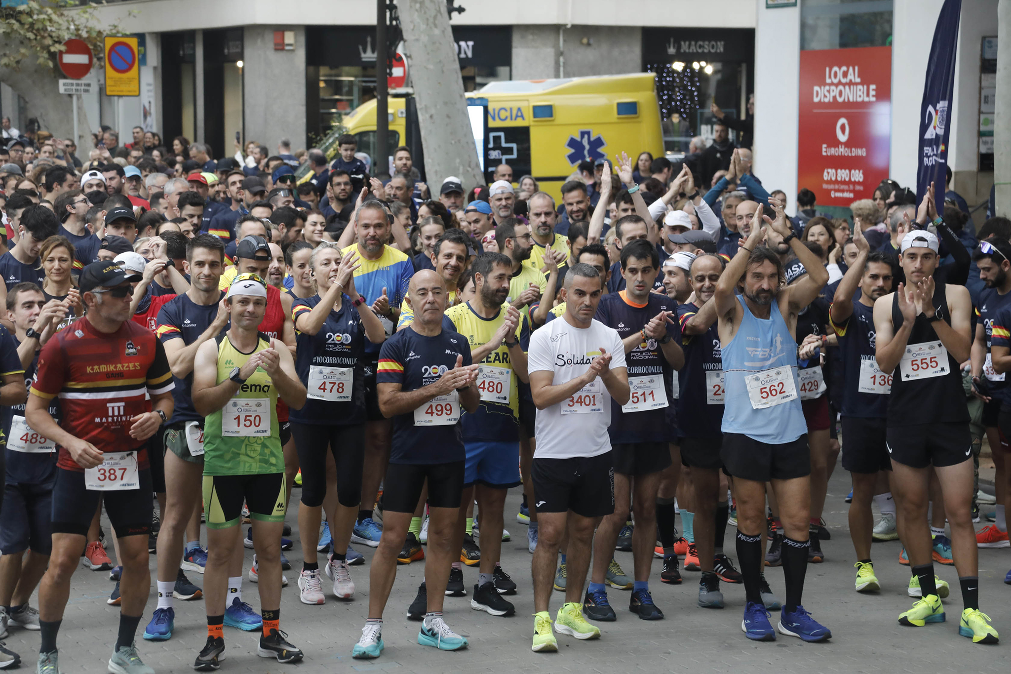 Carrera de la Policía Nacional por Luca 19