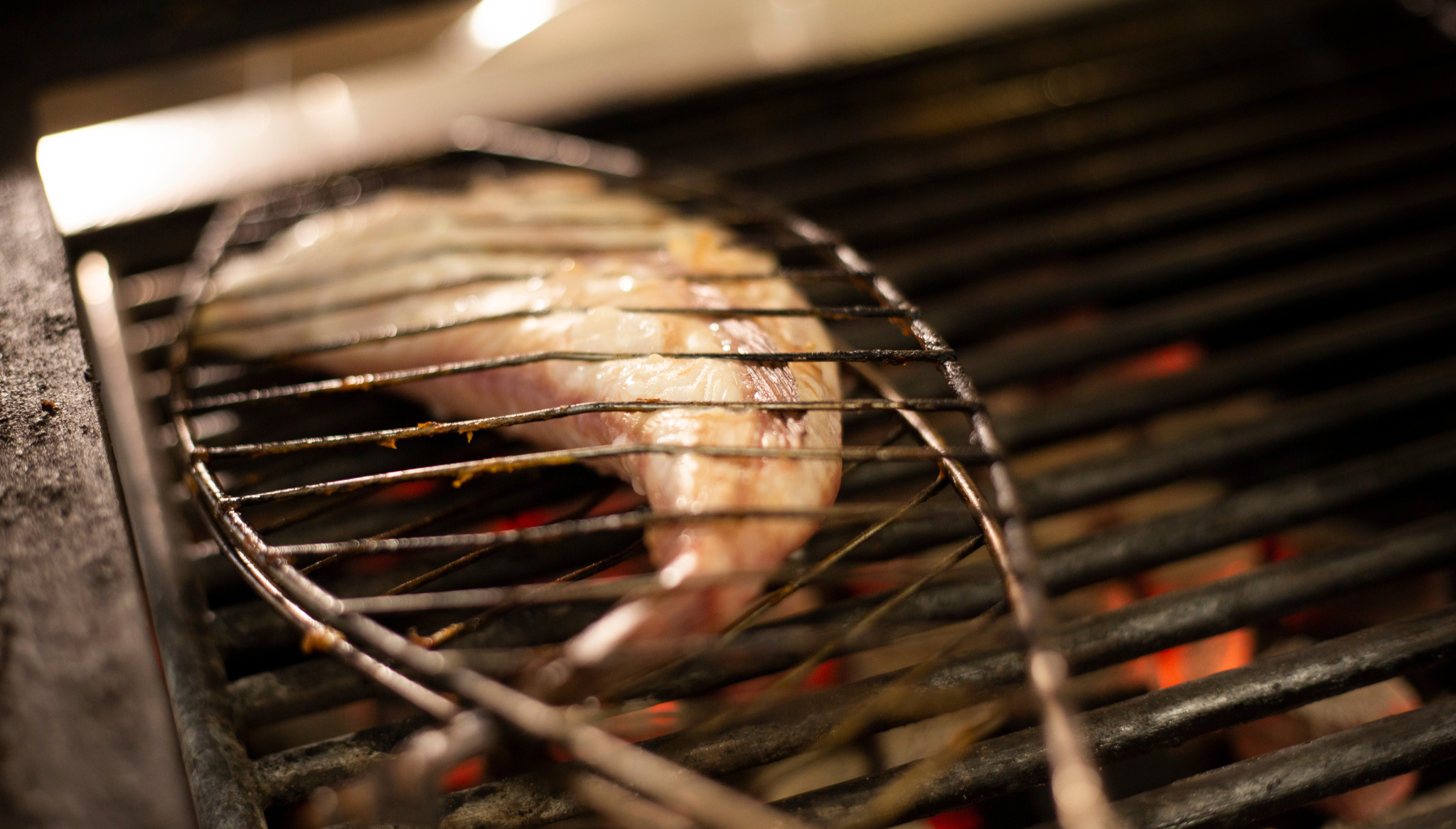 El pescado más fresco del día directo a la brasa