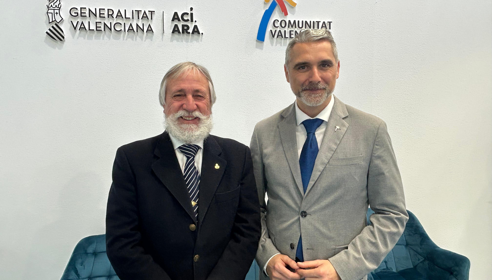 Gabriel Martínez, presidente de Marinas CV, junto con José Manuel Camarero, secretario autonómico de Turismo