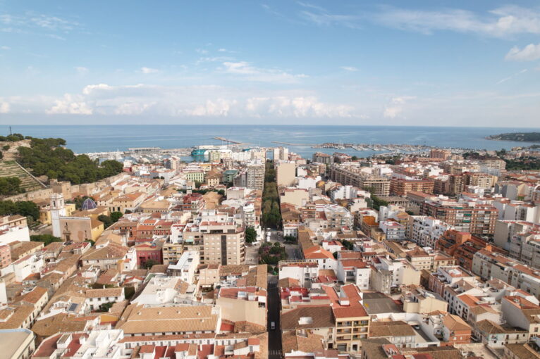 Vista aérea del centro de Dénia