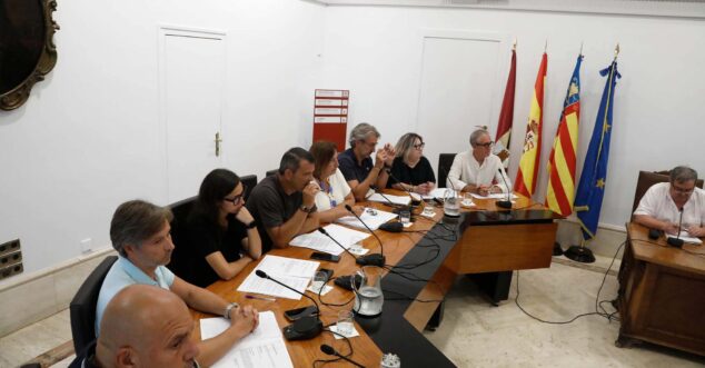 Imagen: Concejales del Partido Popular de Dénia durante un pleno