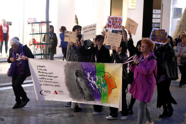 Imagen: Manifestación del 8M en Dénia en 2024