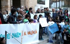 manifestacion en defensa del valencia en la educacion 1