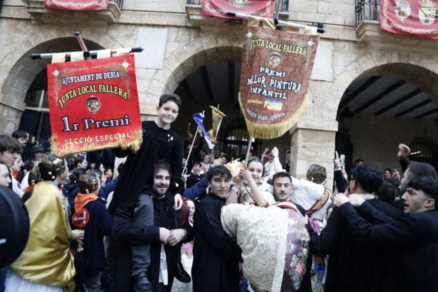 entrega de premios infantiles de las fallas de denia 2025 73